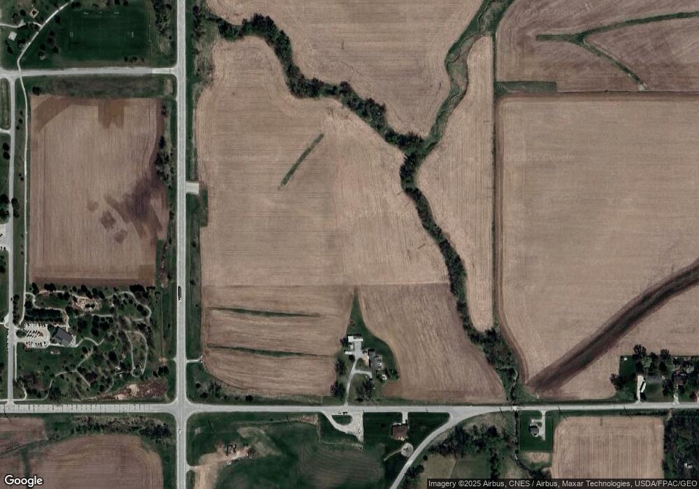 3378 N 4th Ave E, Newton, IA 50208 - photo 1