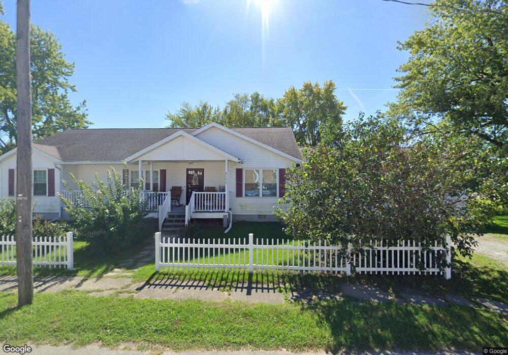 126 W Walnut St, Poneto, IN 46781 - photo 1