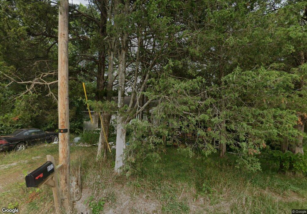 9102 Willowdale Rd, Greencastle, PA 17225 - photo 1