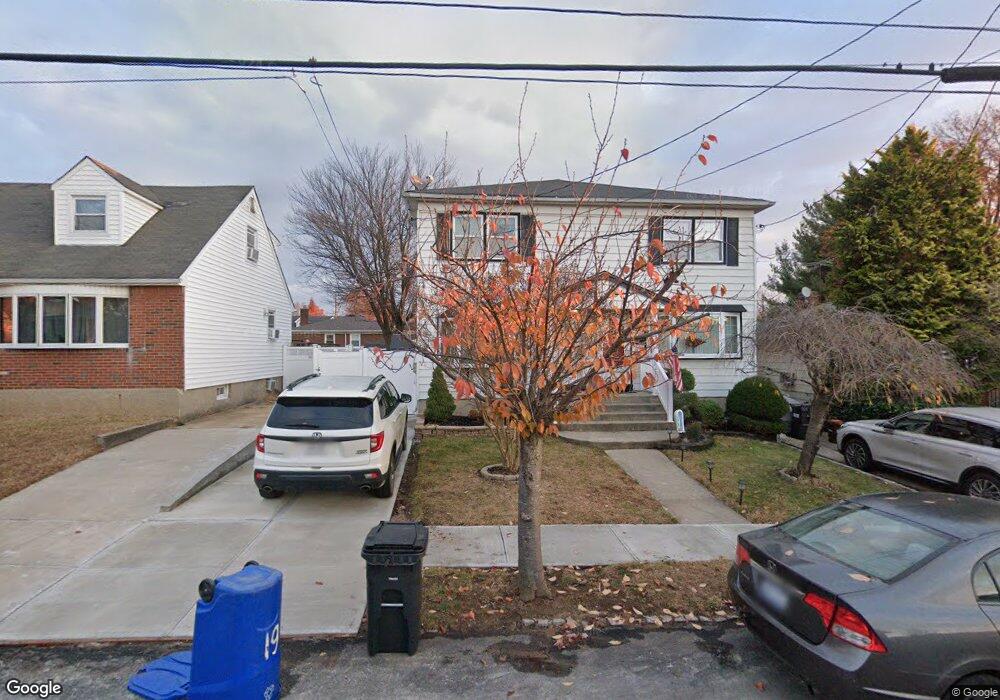 61 Roswell Ave, Staten Island, NY 10314 - photo 1