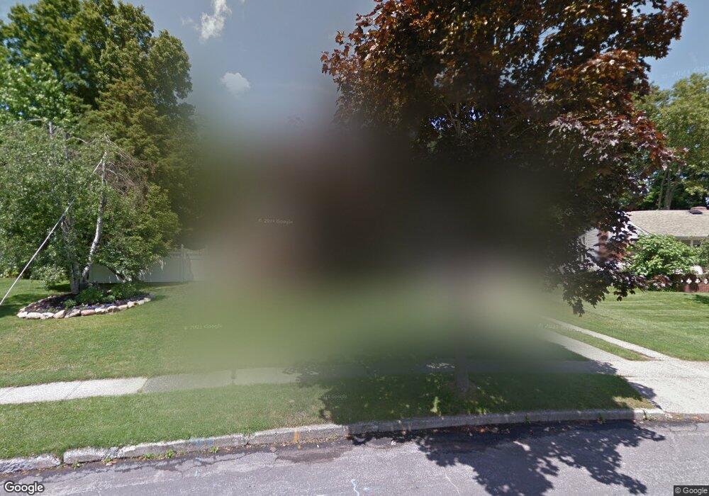 7 Floyd Ln, ComMacK, NY 11725 - photo 1