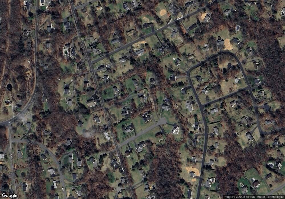 19 Pocono Ridge Rd, Brookfield, CT 06804 - photo 1