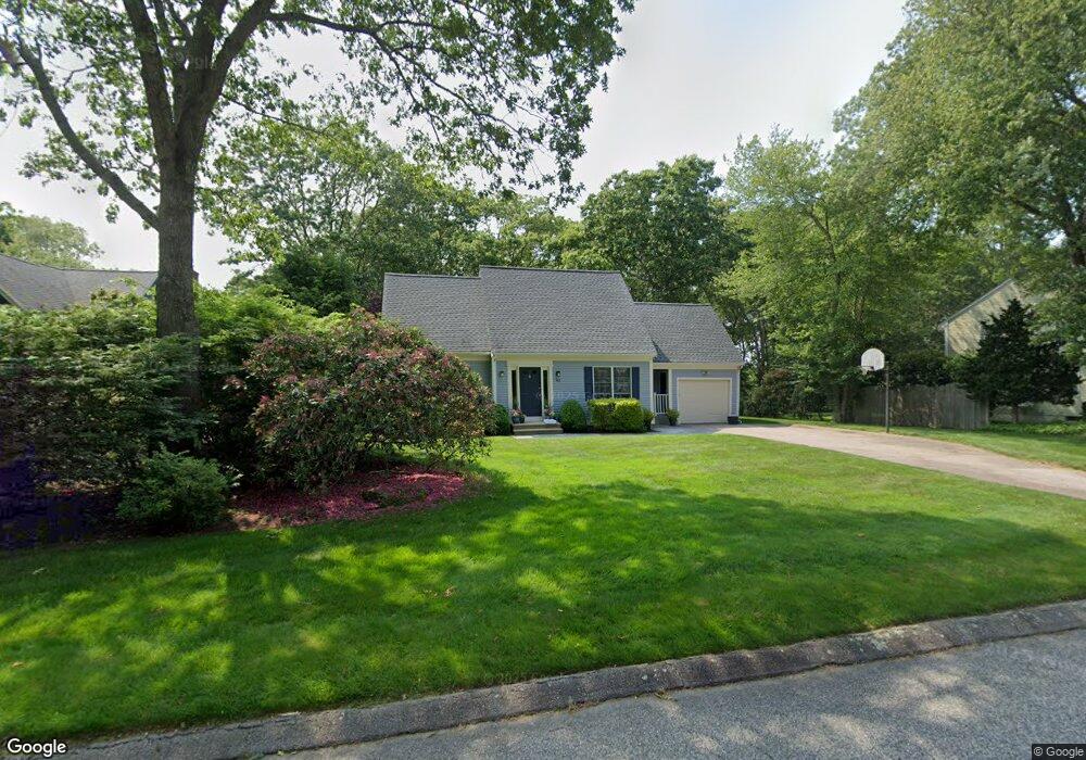 363 Chestnut Hill Rd, Wakefield, RI 02879 - photo 1