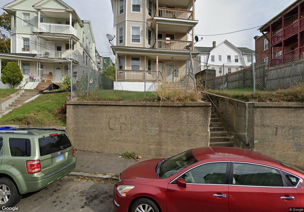 83 Southview St unit Third floor, Waterbury, CT 06706 - photo 1