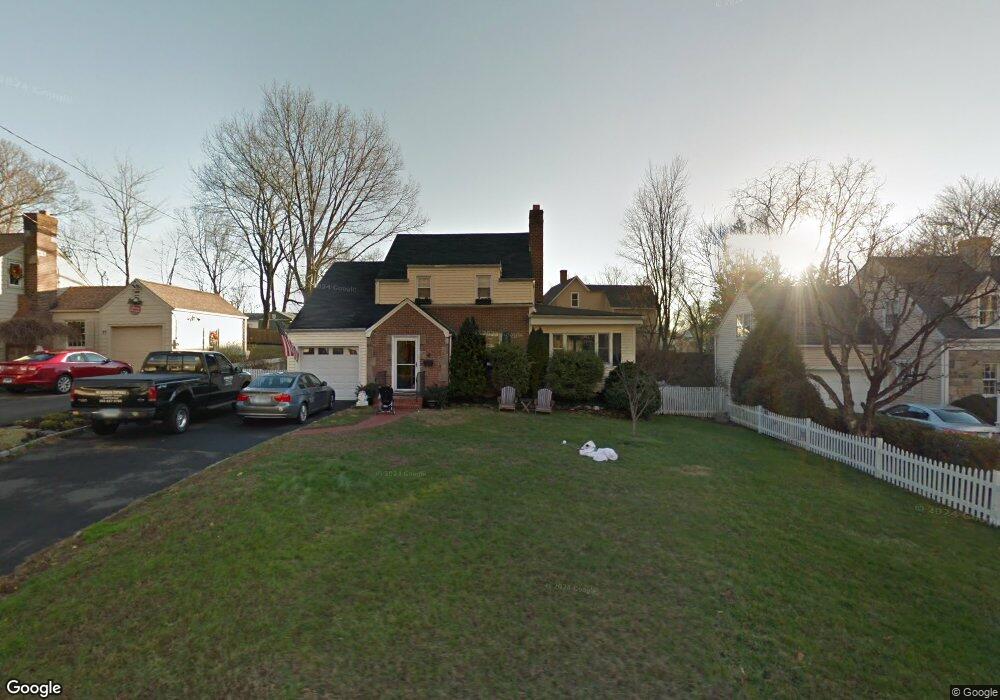 71 Glendale Dr, Stamford, CT 06906 - photo 1