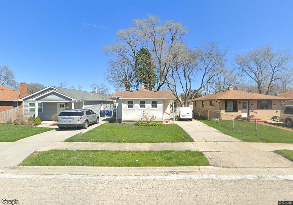 135 S Gretta Ave, Waukegan, IL 60085 - photo 1