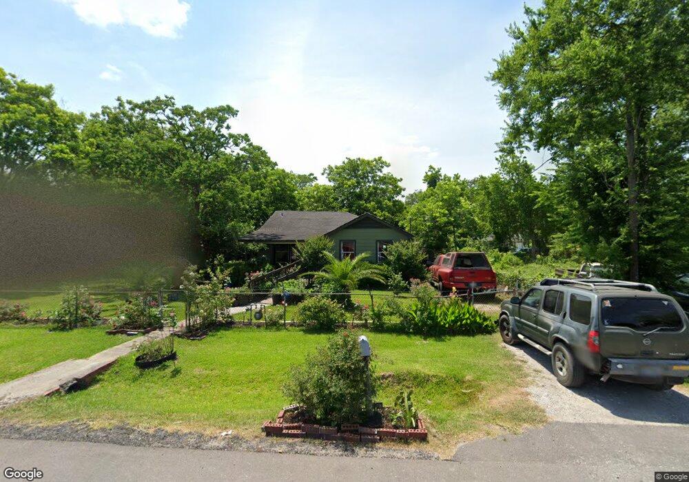 10905 Peach St, Houston, TX 77093 - photo 1