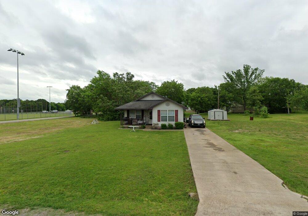 807 E Freeman St, Ennis, TX 75119 - photo 1