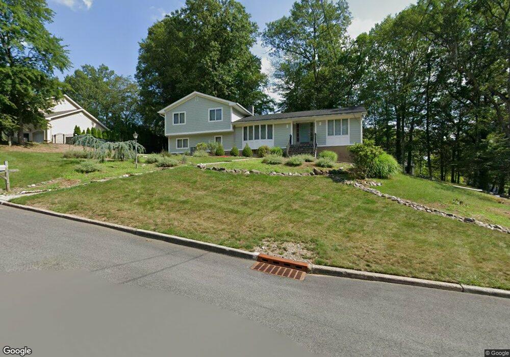 551 Whitenack Rd, Rivervale, NJ 07675 - photo 1