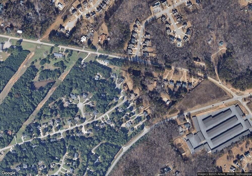 5822 Silverthorn Dr, Flowery Branch, GA 30542 - photo 1