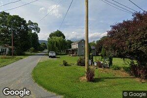 810 Holcombe Ave, New Castle, VA 24127