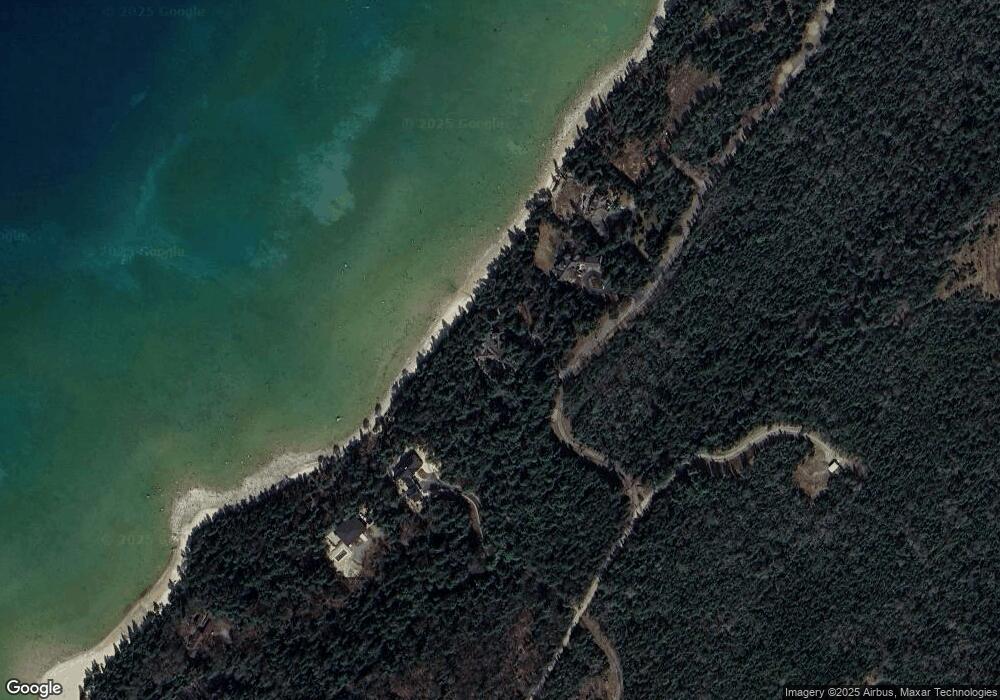 11721 Pa-Ba-shan Ln, Charlevoix, MI 49720 - photo 1