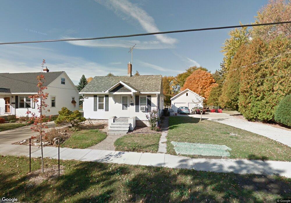 1701 S Jefferson St, Appleton, WI 54915 - photo 1