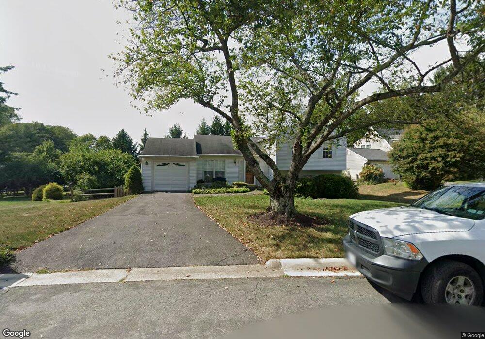 3541 Singers Glen Dr, Olney, MD 20832 - photo 1