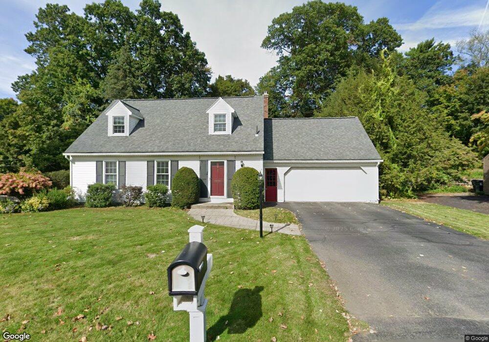 2 Walnut Ln E, Schenectady, NY 12309 - photo 1