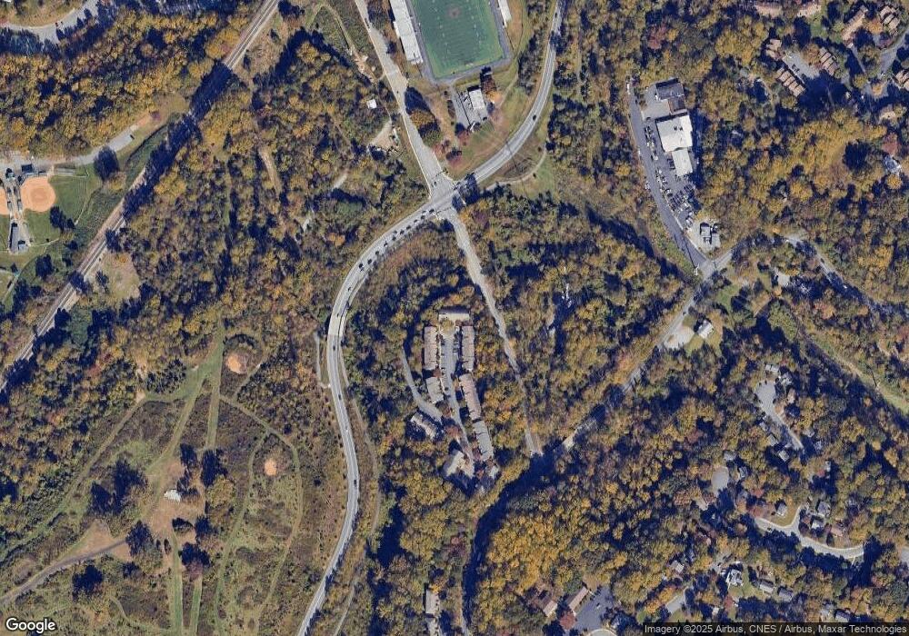 111 Melbourne Park Cir unit C, Charlottesville, VA 22901 - photo 1