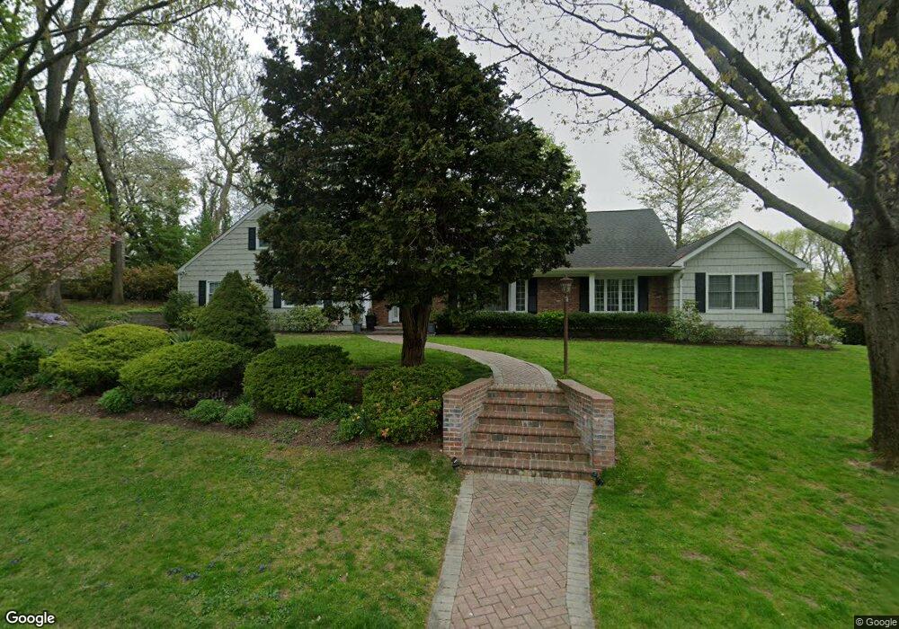 114 Country Club Dr, Port Washington, NY 11050 - photo 1