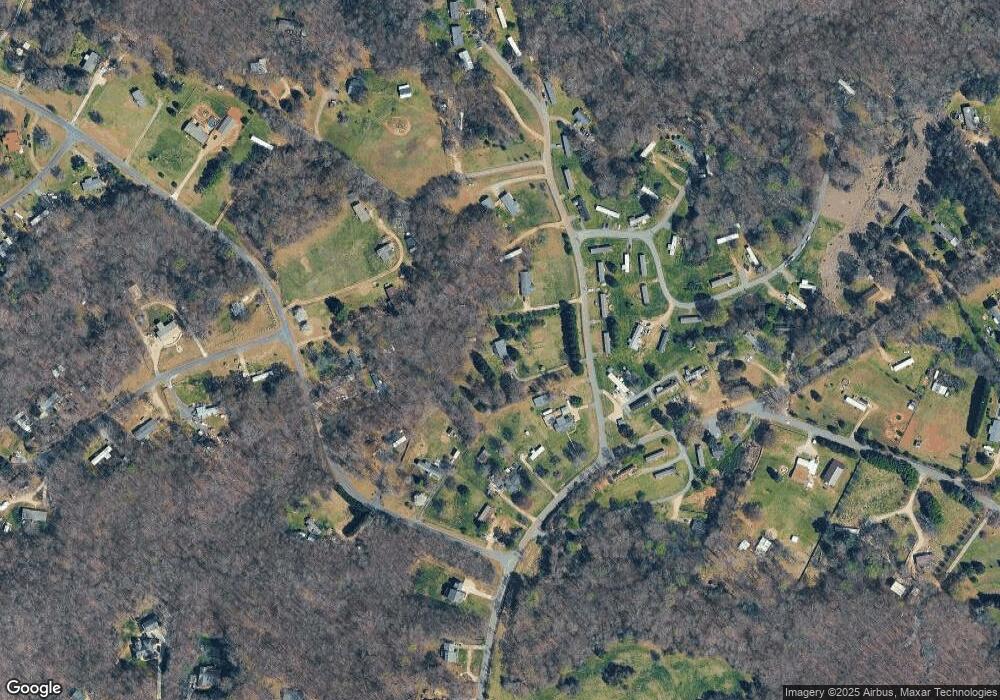 1331 Woodend Ln, Clover, SC 29710 - photo 1