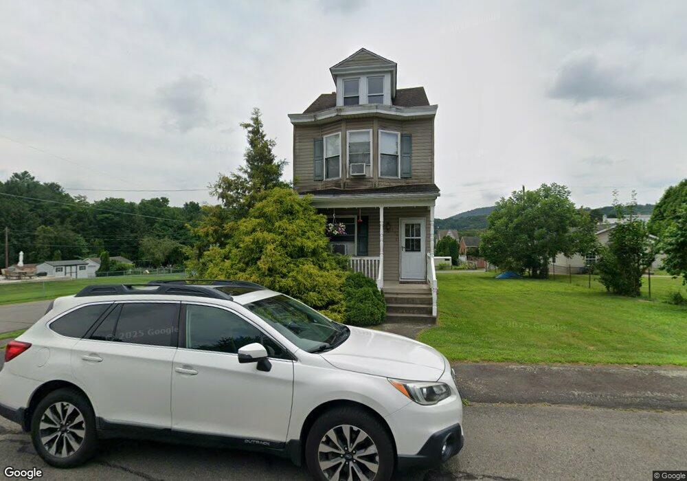 408 Beechwood Ave, Mar Lin, PA 17951 - photo 1