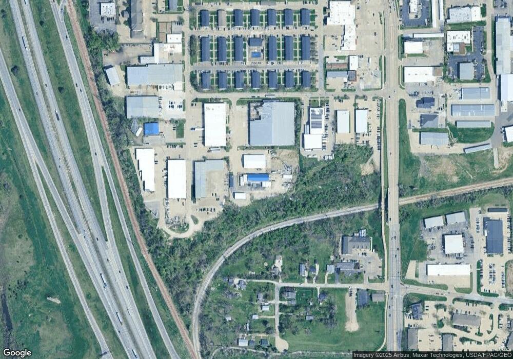 2115 N Towne Ln NE, Cedar Rapids, IA 52402 - photo 1