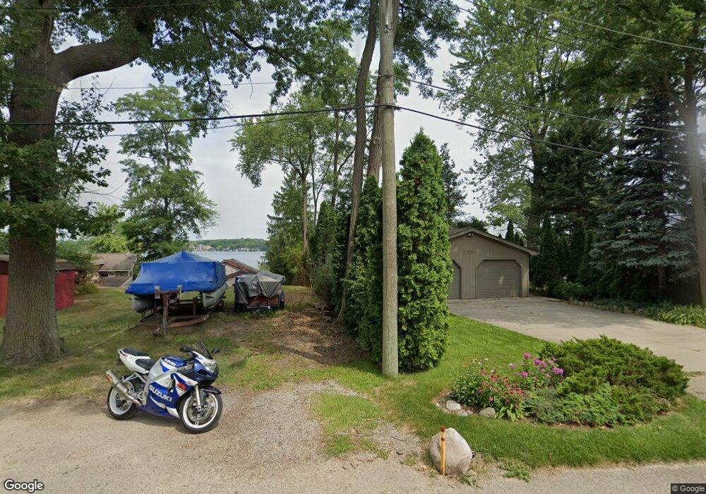 7308 Hardisty, West Bloomfield, MI 48324 - photo 1