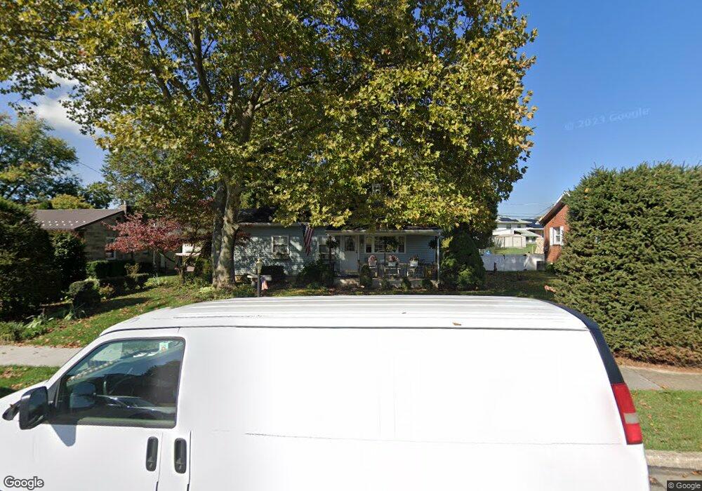 737 Harding St, New Cumberland, PA 17070 - photo 1