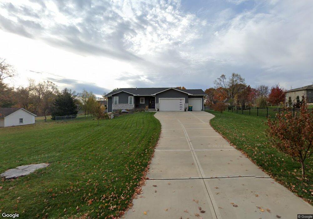10311 W 49th St, Shawnee, KS 66203 - photo 1