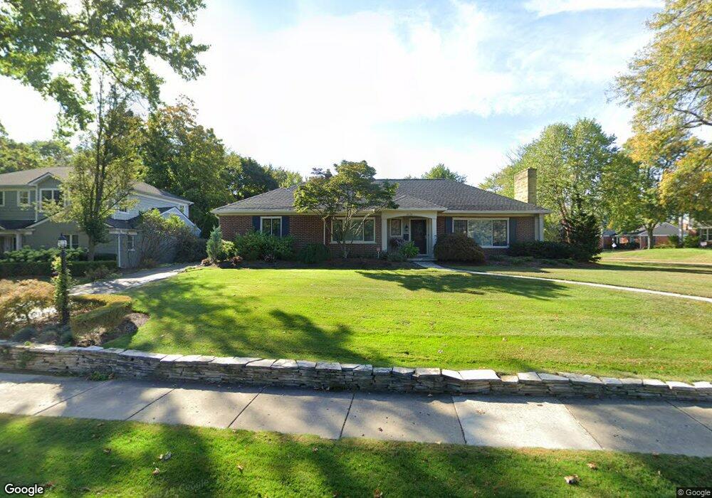 3535 Sunnydale Rd, Bloomfield Hills, MI 48301 - photo 1