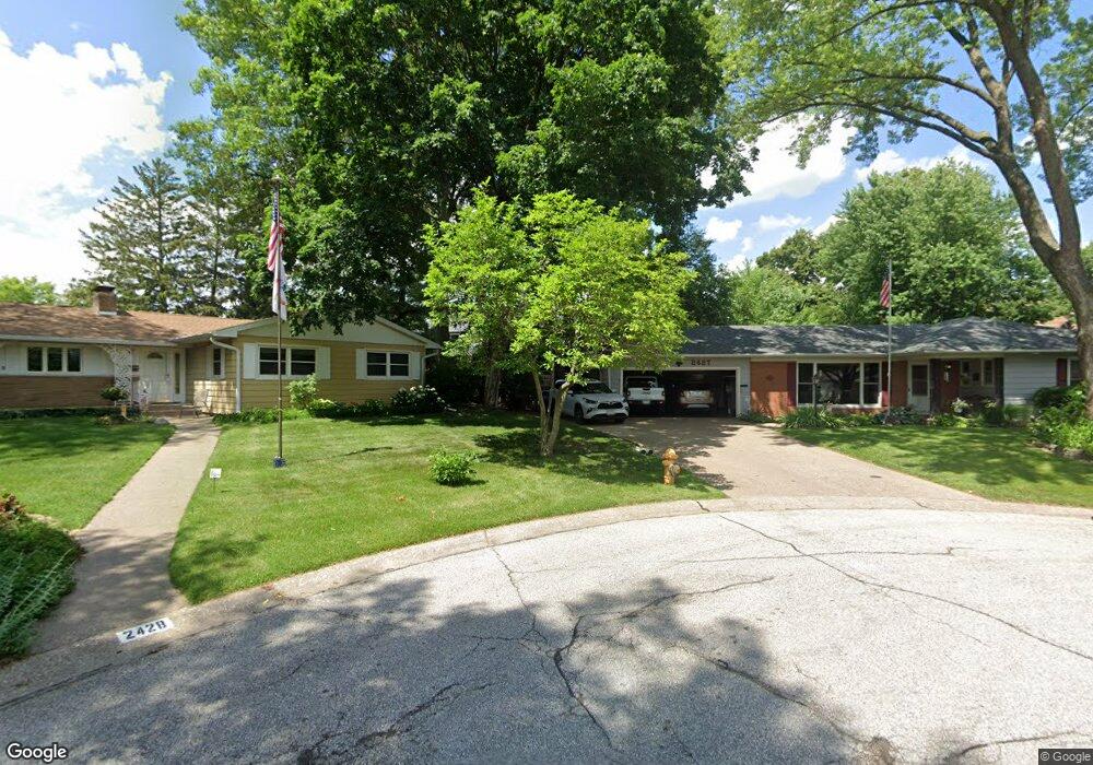 2427 Salem Ct, Bettendorf, IA 52722 - photo 1