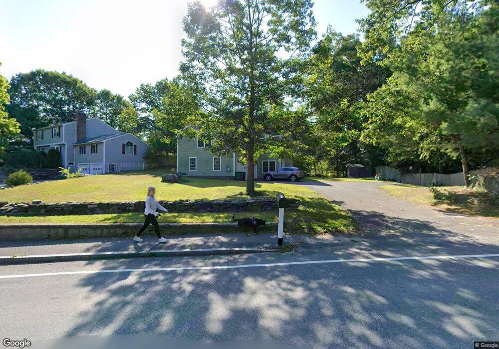 135 Coburn Ave, Nashua, NH 03063 - photo 1