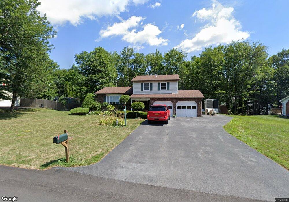 24 Warwick Way, Schenectady, NY 12309 - photo 1