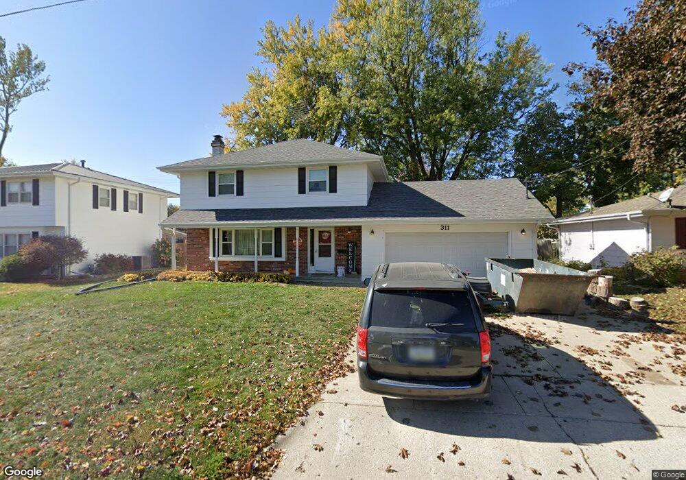 311 E 24th St N, Newton, IA 50208 - photo 1