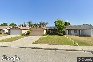 604 Sunset Meadow Ln, Bakersfield, CA 93308