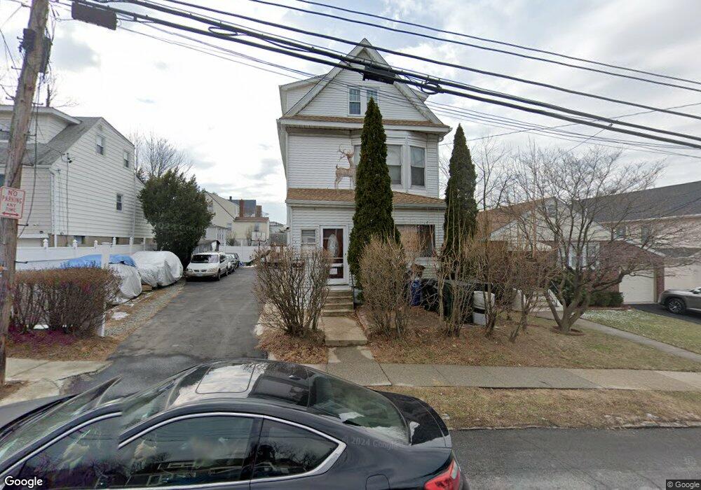 104 Fortfield Ave, Yonkers, NY 10701 - photo 1