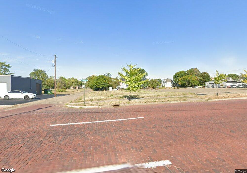 739 Cleveland Ave SW, Canton, OH 44702 - photo 1