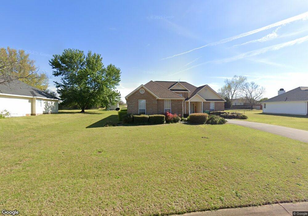 111 Meadow View Dr, Warner Robins, GA 31088 - photo 1