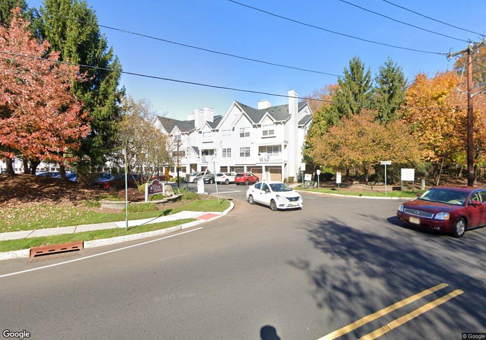 315 Prestwick Way unit 315, Edison, NJ 08820 - photo 1