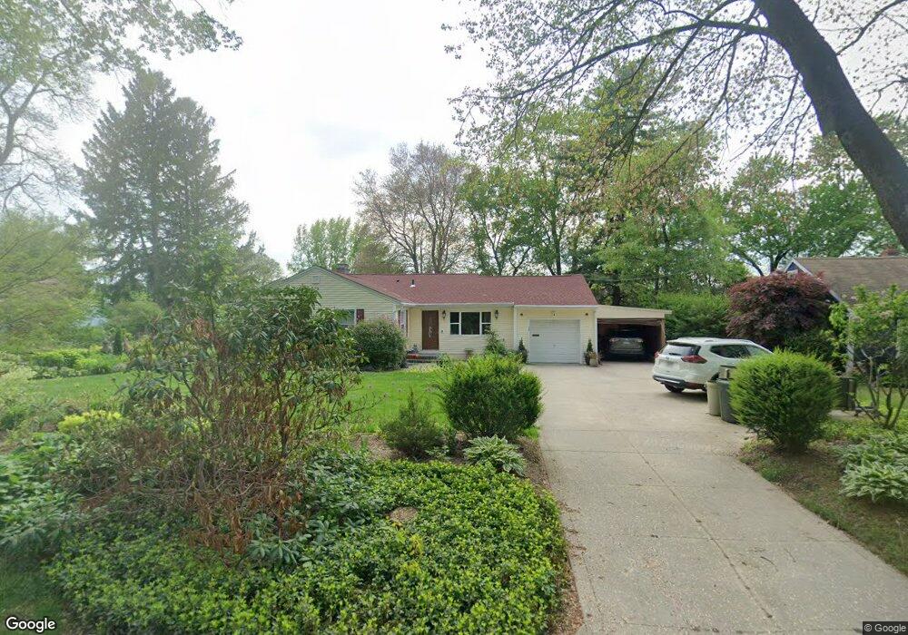 58 Orchardview St, West Springfield, MA 01089 - photo 1