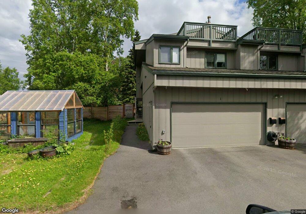 1016 W 22nd Ave unit 2, Anchorage, AK 99503 - photo 1