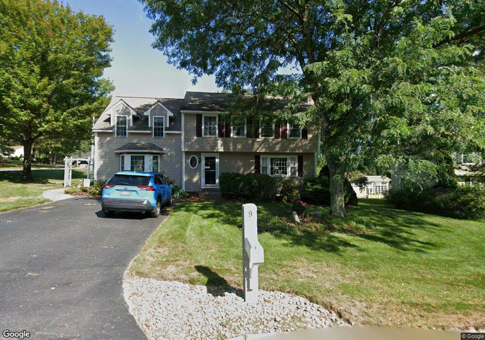 9 Mckenna Dr, Nashua, NH 03062 - photo 1