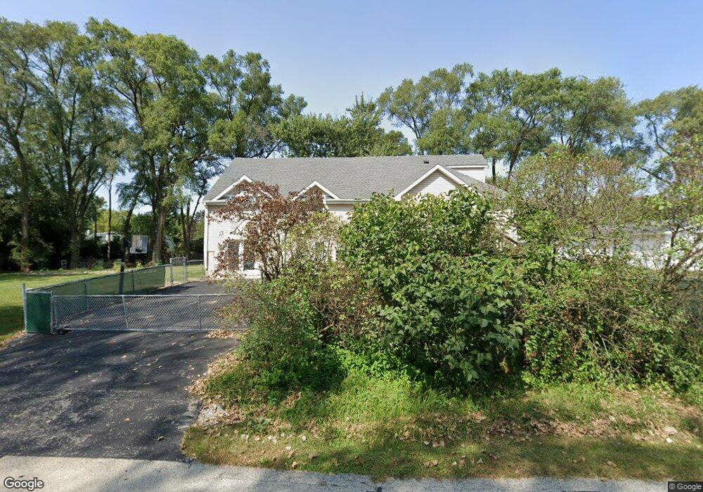 3408 Grove Ave, Gurnee, IL 60031 - photo 1