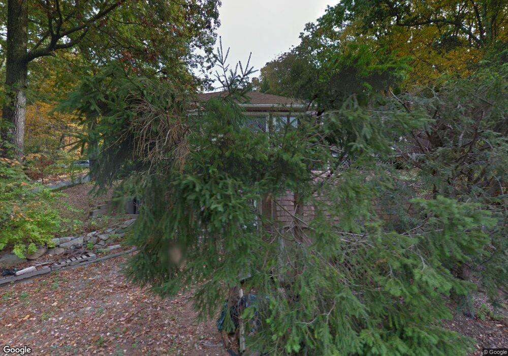 51 Lakeshore Dr, Hopkinton, MA 01748 - photo 1