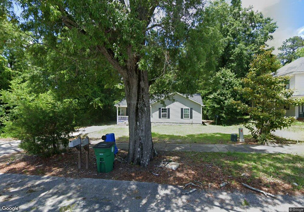 810 Lafayette Ave, Camden, SC 29020 - photo 1