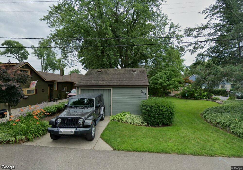 7003 Alden Dr, West Bloomfield, MI 48324 - photo 1