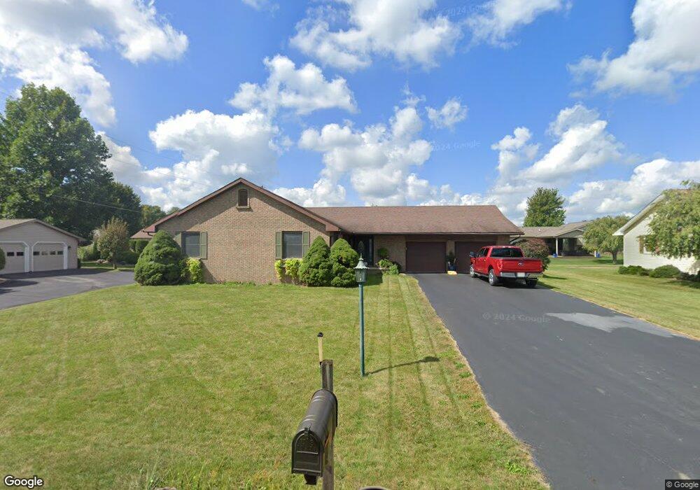 704 Chestnut Dr, Upper Sandusky, OH 43351 - photo 1