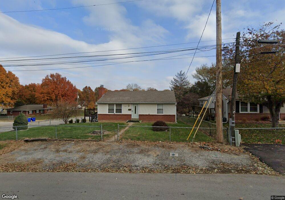 5501 Cody St, Shawnee, KS 66203 - photo 1