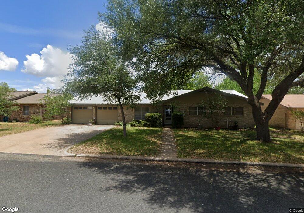 110 Glenmoor Dr, Fredericksburg, TX 78624 - photo 1