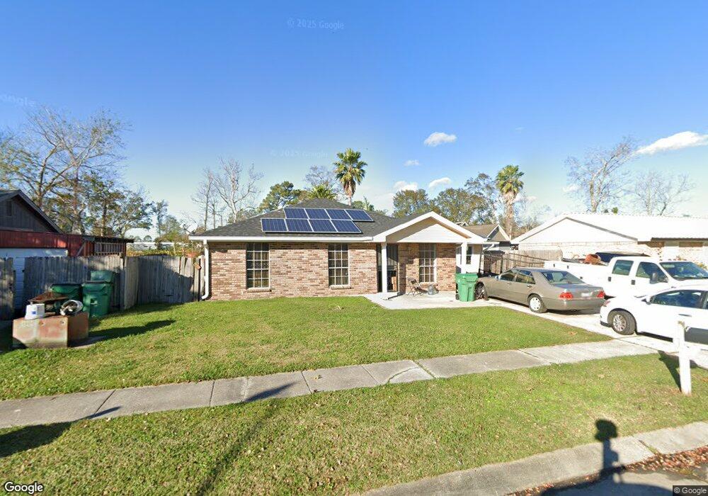 2716 Sieglinde Ct, Marrero, LA 70072 - photo 1