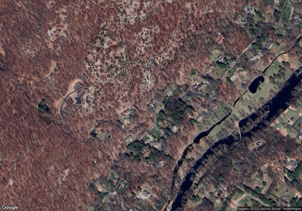 10 W Deerhaven Rd, Mahwah, NJ 07430 - photo 1