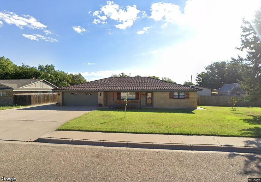 307 Phillips Dr, Dumas, TX 79029 - photo 1